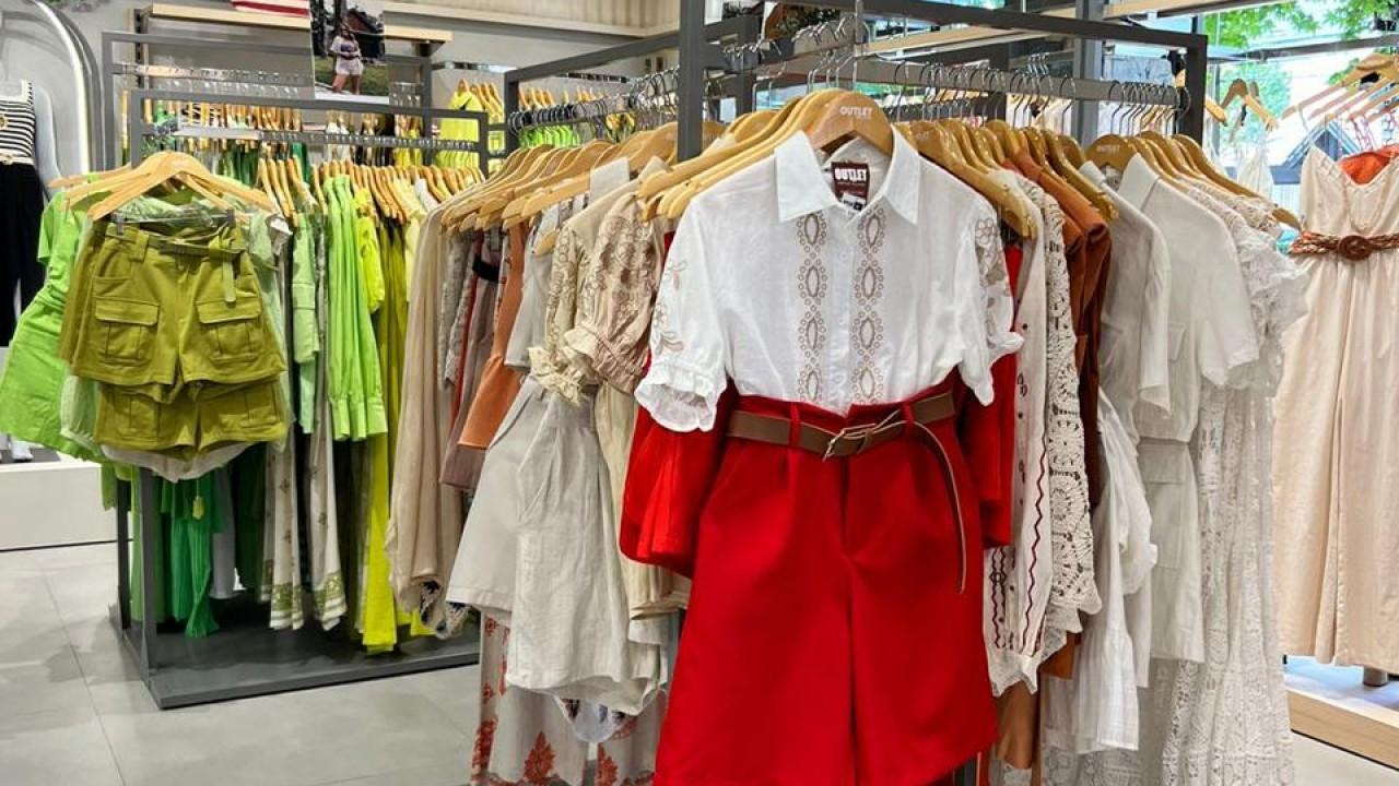 Araras sob medida para roupas e vestidos