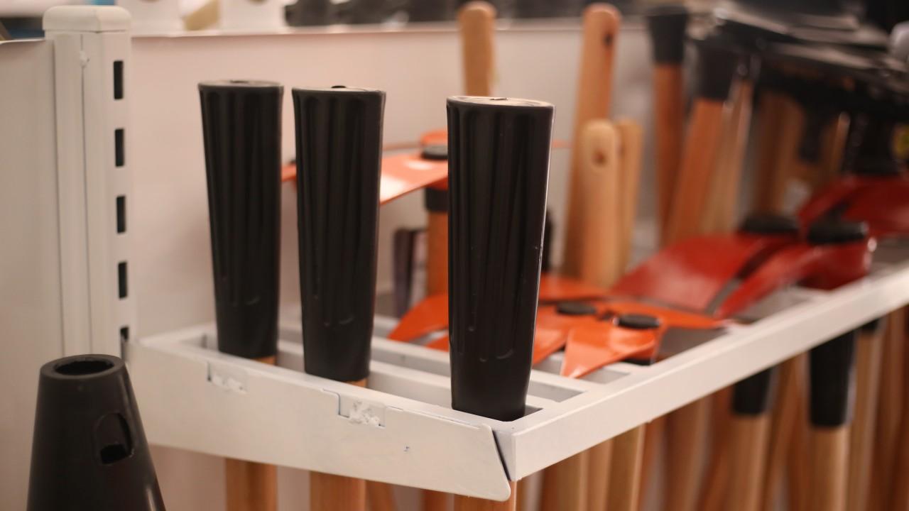 expositor de ferramentas para loja de ferragens