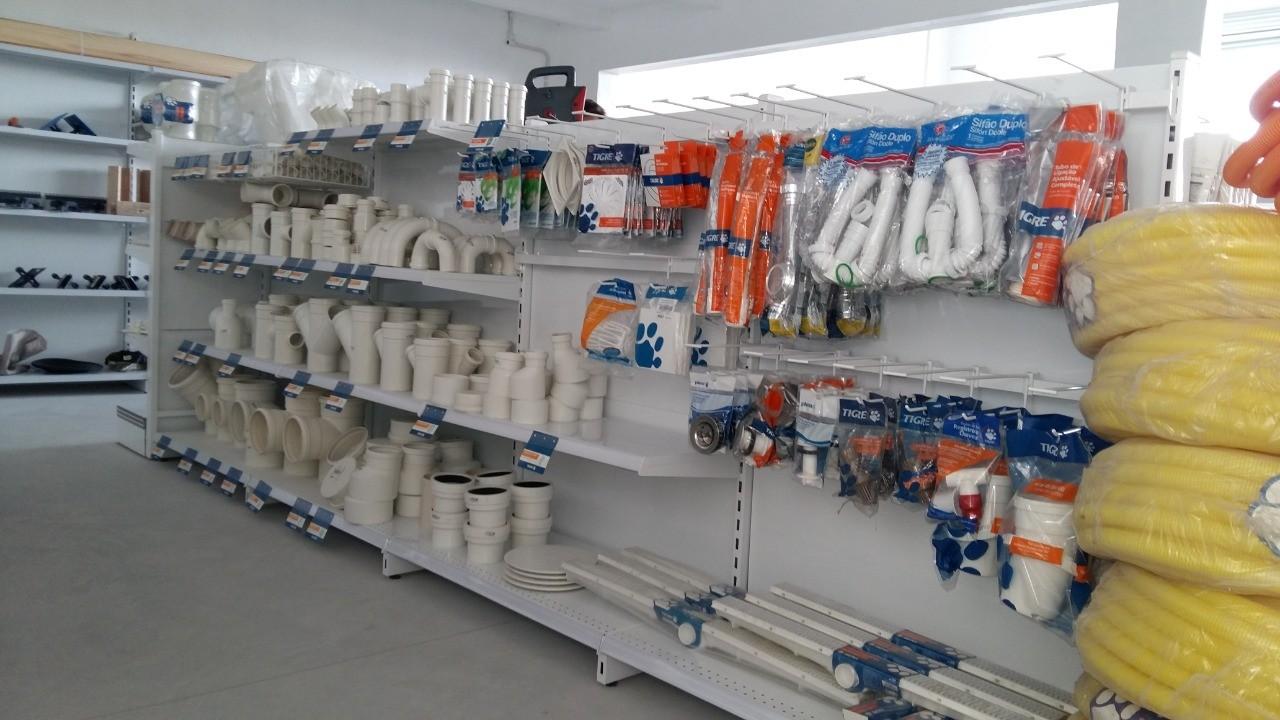 prateleira para materiais de construção