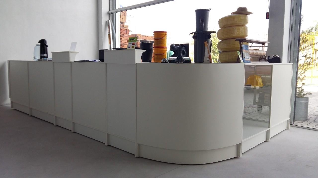 balcão de atendimento para loja de materiais de construção