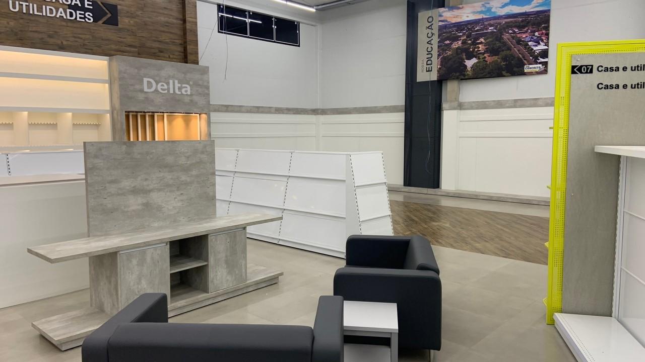 mobiliário comercial para loja de materiais de construção