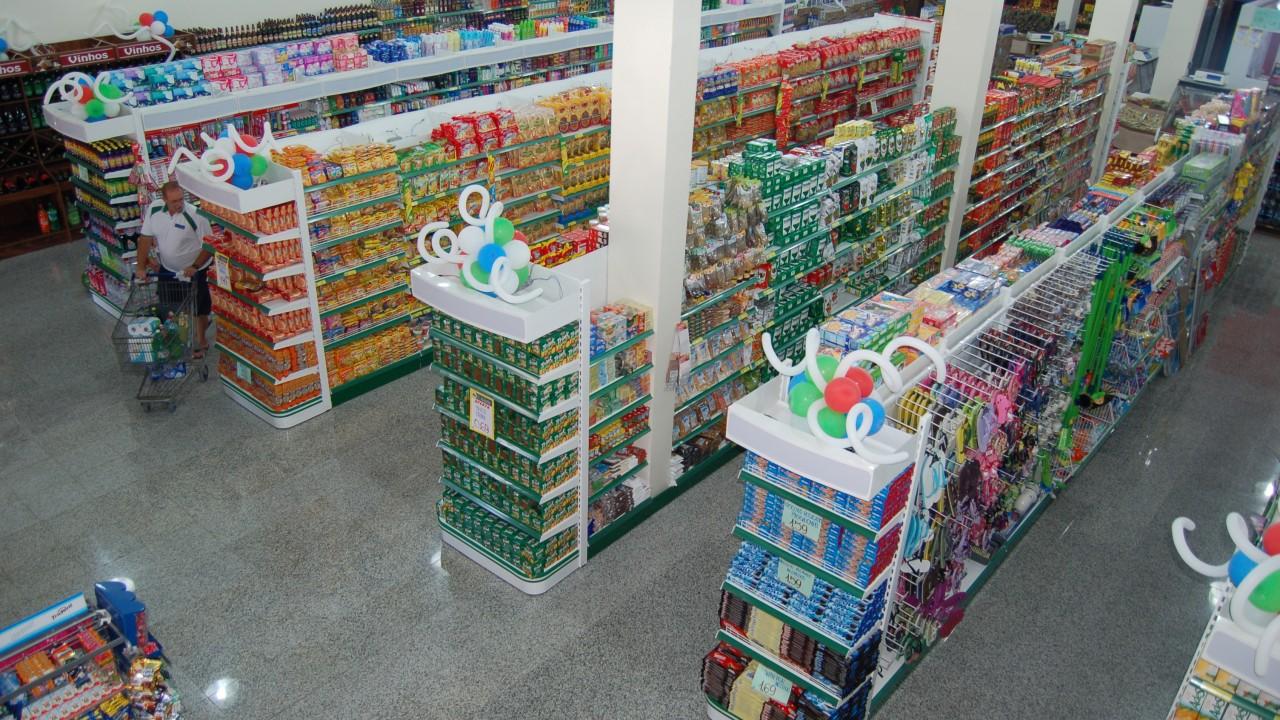 prateleiras e gôndolas para supermercado